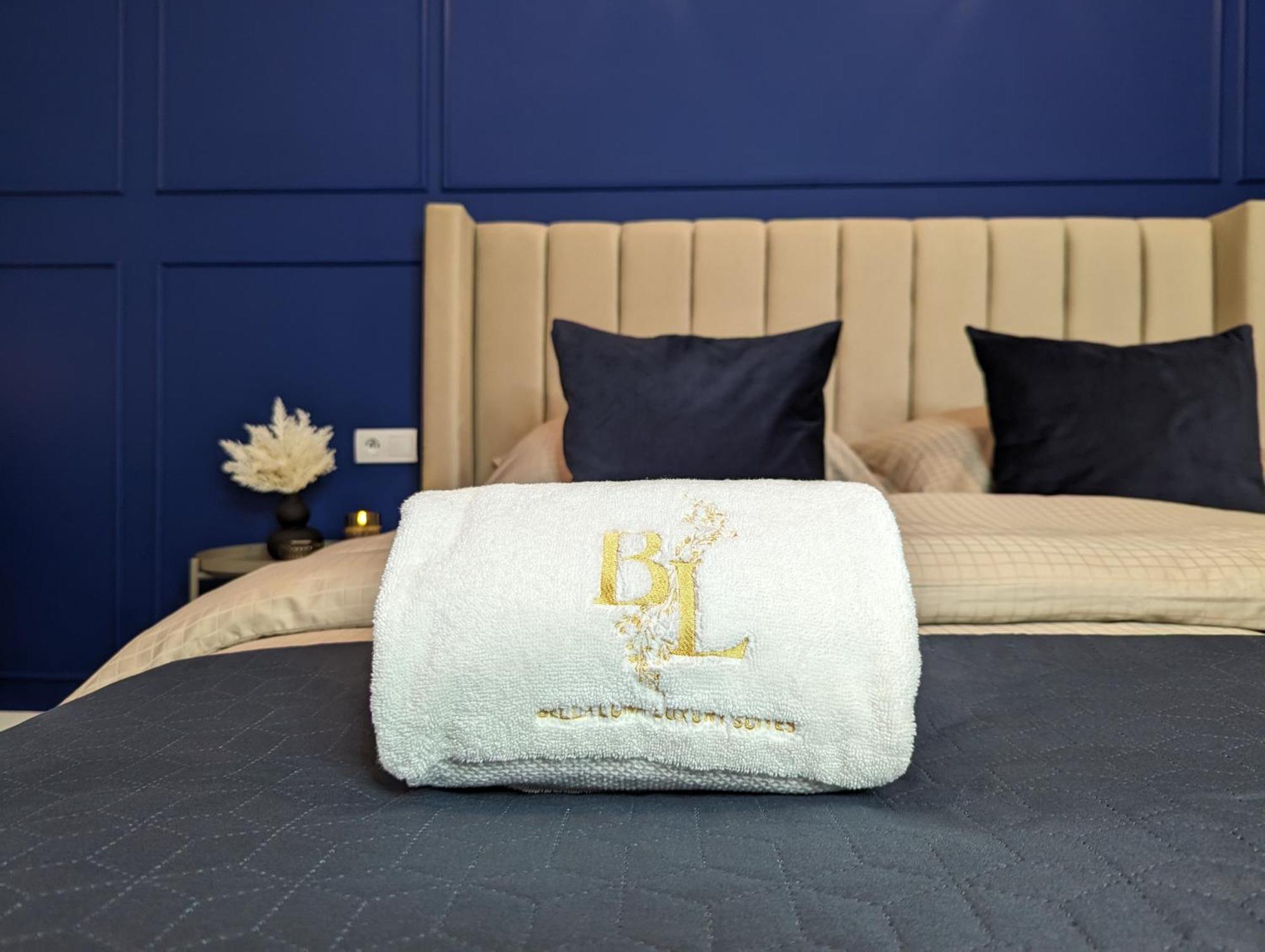 Bella Luna Luxury Suites - Chic Residence In Historic Square Warsaw Exterior photo
